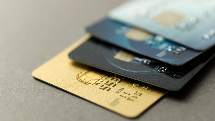 Finding Free Credit Cards with the Best EMI Interest Rates